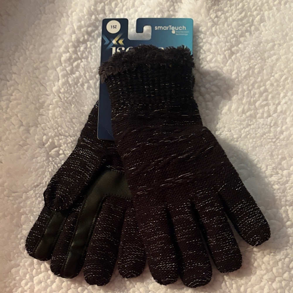 Isotoner SmartTouch Gloves